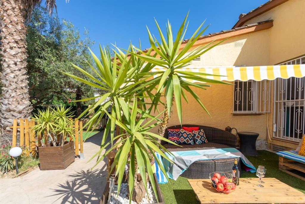 S46-Casa De Vacaciones Climatizada Con Piscina, En El Centro Junto Al Mar, Barbacoa Y Wiifi エンプリアブラバ エクステリア 写真