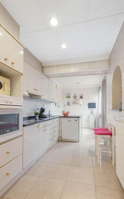 S46-Casa De Vacaciones Climatizada Con Piscina, En El Centro Junto Al Mar, Barbacoa Y Wiifi エンプリアブラバ エクステリア 写真