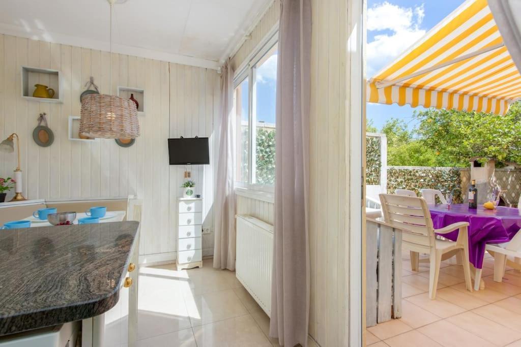 S46-Casa De Vacaciones Climatizada Con Piscina, En El Centro Junto Al Mar, Barbacoa Y Wiifi エンプリアブラバ エクステリア 写真